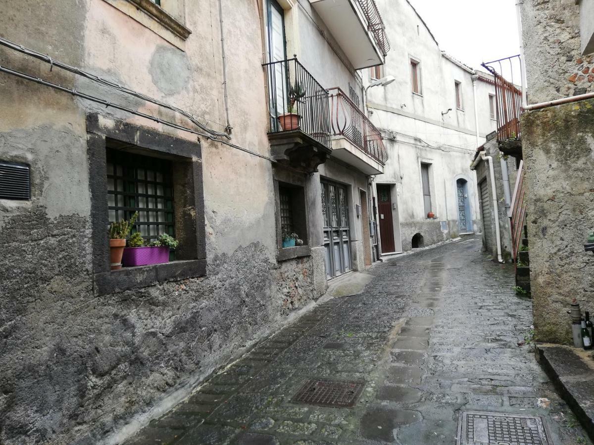 Casa Donna Franca Apartment Castiglione De Sicilia Luaran gambar